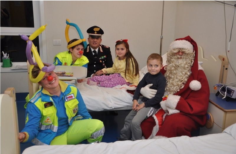 carabinieri-babbo-natale.jpg