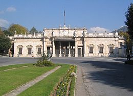 Montecatini_Terme_Stabilimento_Tettuccio.jpg