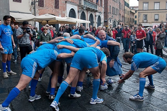rugbymob_mischia.jpg