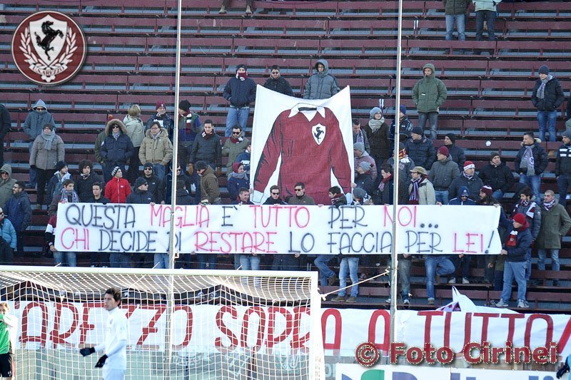 Striscione-tifosi.JPG