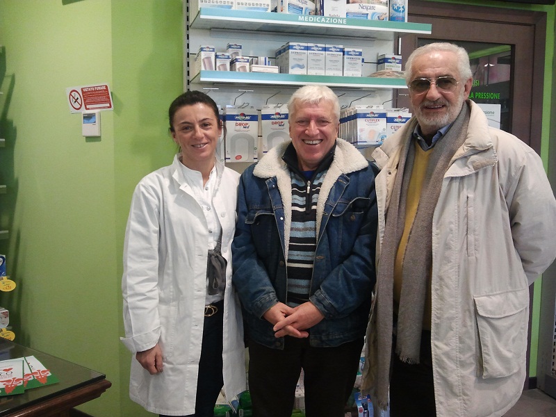 Camilla e Gino Ortalli con l'assessore Ricceri al centro