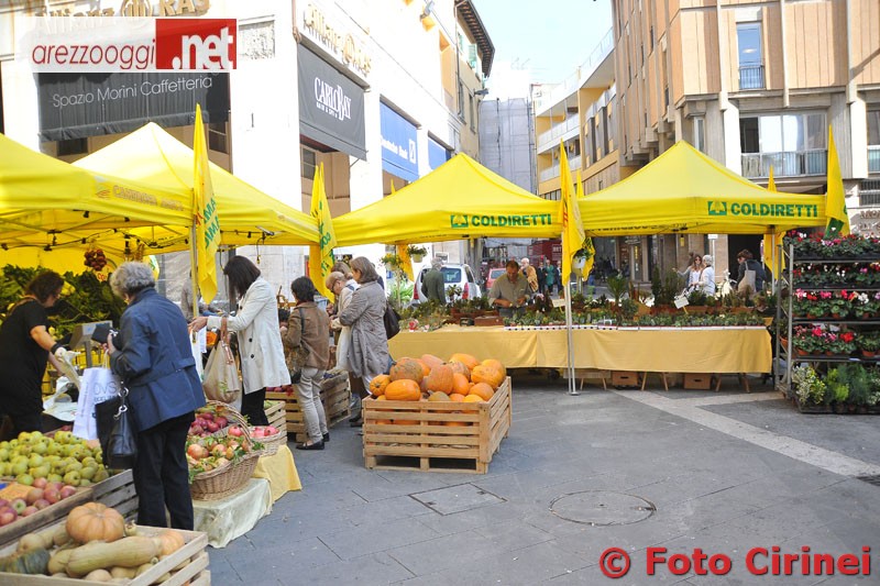 anteprima--coldiretti-a-mercatini-del-mondo.JPG