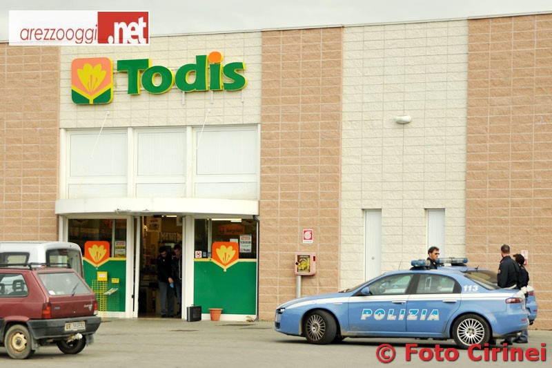 anteprima--furto-con-scasso-todis.JPG