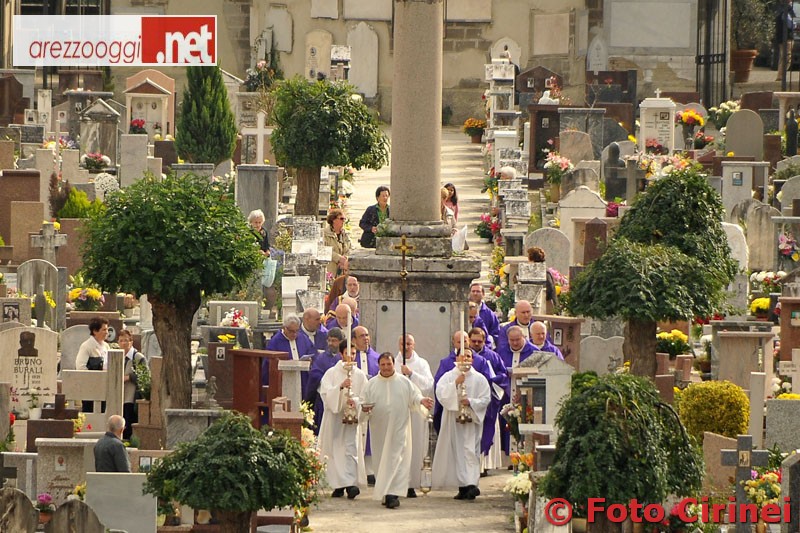 anteprima-messa-al-cimitero.JPG