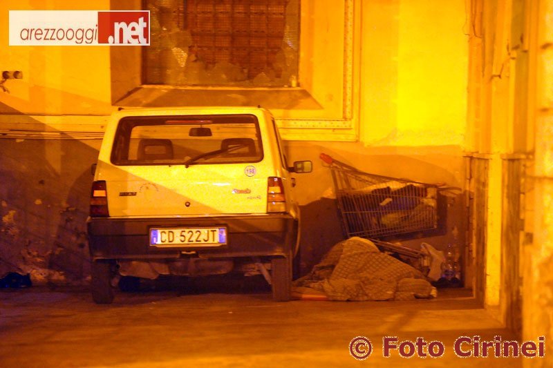 Il senzatetto alla Cadorna 15 mesi fa