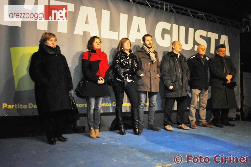 candidati-pd-palco-renzi-vasai-e-fanfani.JPG