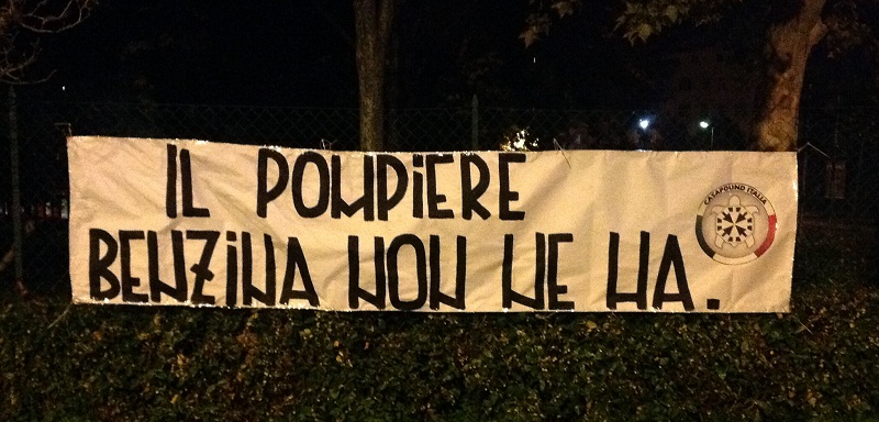 casa-pound-striscione-pompieri.jpeg