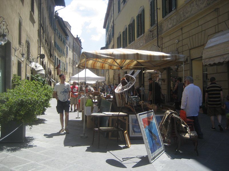 fiera-antiquaria-luglio-(2).jpg