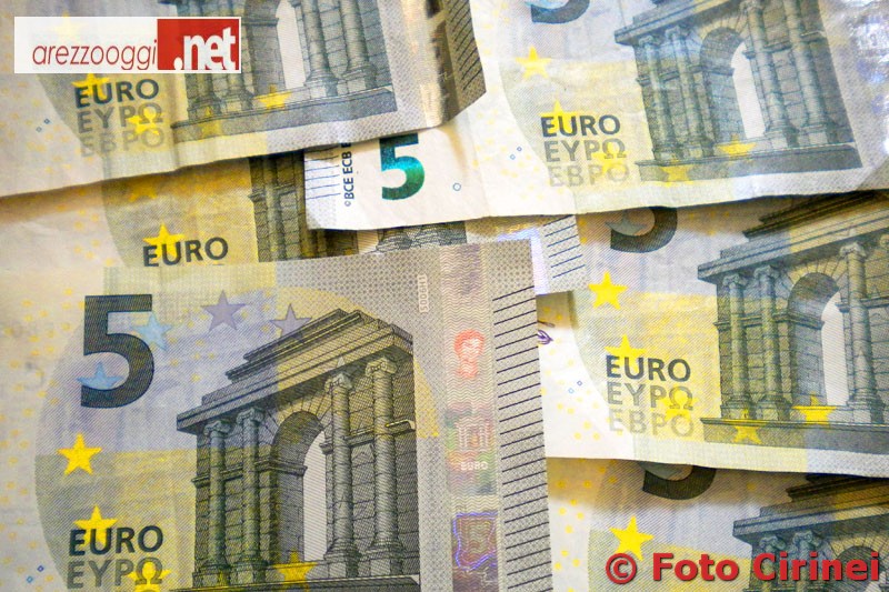 i-5-euro-nuovi.JPG