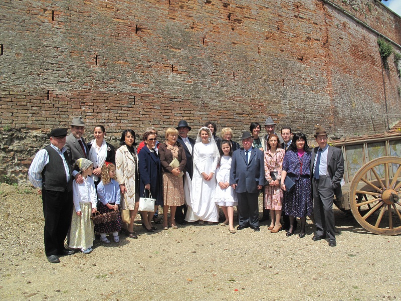rievocazione-matrimonio-foto-gruppo.jpg