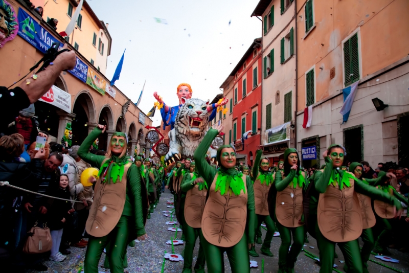 Sfilata-Bombolo.jpg