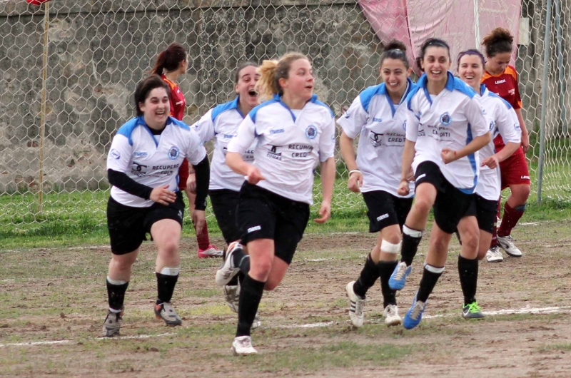 Stella-Azzurra---La-festa-dopo-una-rete.jpg