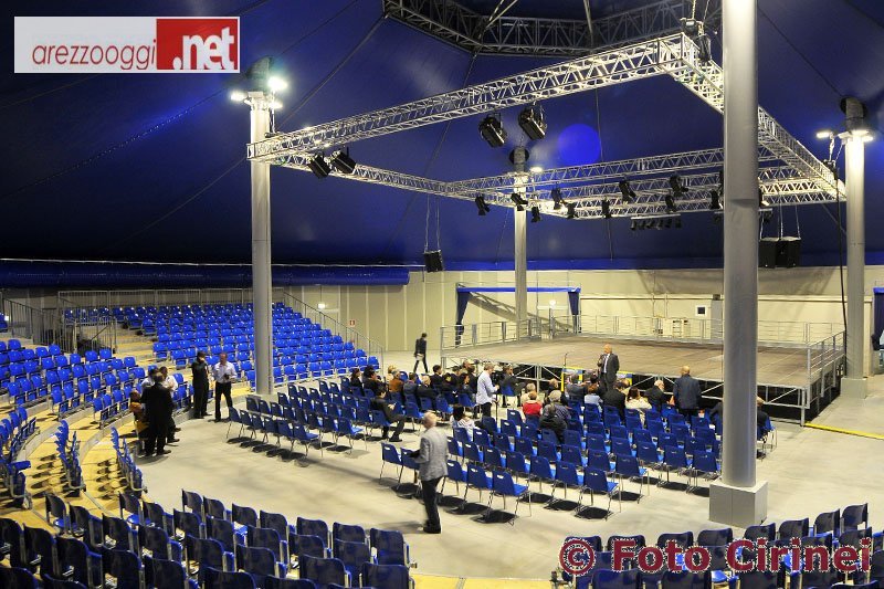 teatro-tenda-interno-inaugurazione.JPG