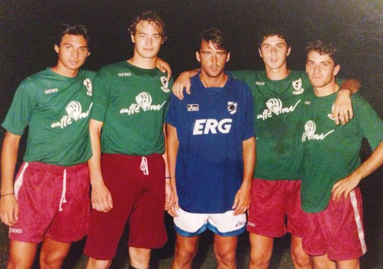 Lauro Minghelli secondo da dx con Roberto Mancini